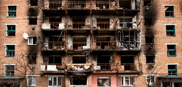 Why Homeowners Choose Us to Sell Their Distressed Homes in Arlington